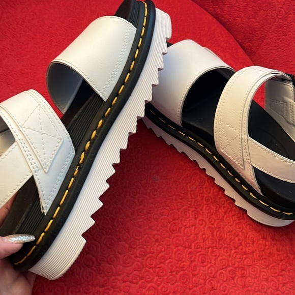 Doc Martens - Picture 11 of 12